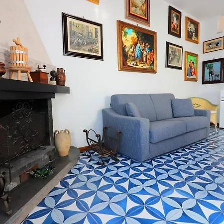 Vakantiehuis La Casetta Di Emma Sorrento